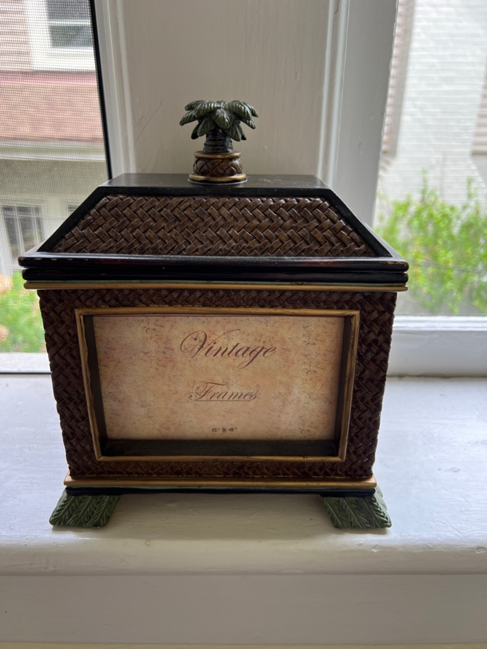 Palm-Top Brown Woven-look Decorative Box for pictures